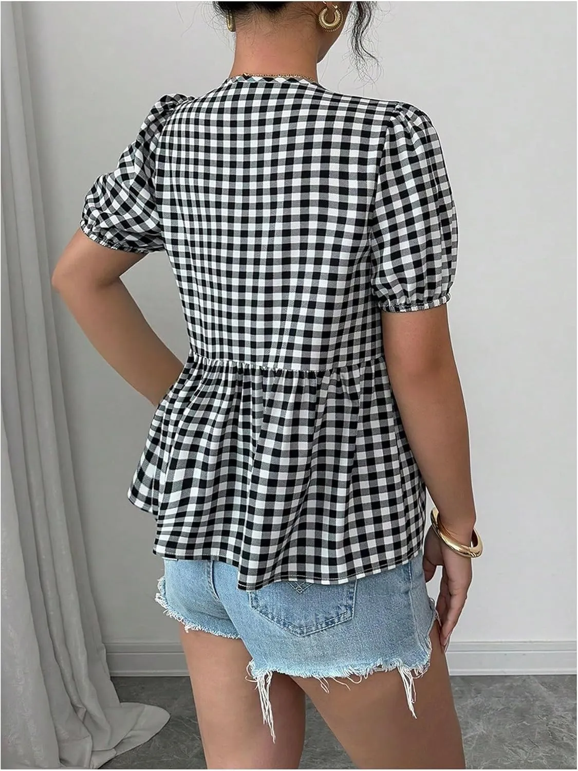 WDIRARA Women's Floral Print Bow Tie Front Blouse Puff Short Sleeve Round Neck Peplum Babydoll Shirt